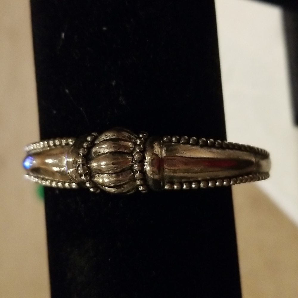 Silver stretch bracelet